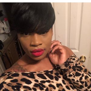 Meet your Posher, Traenecia